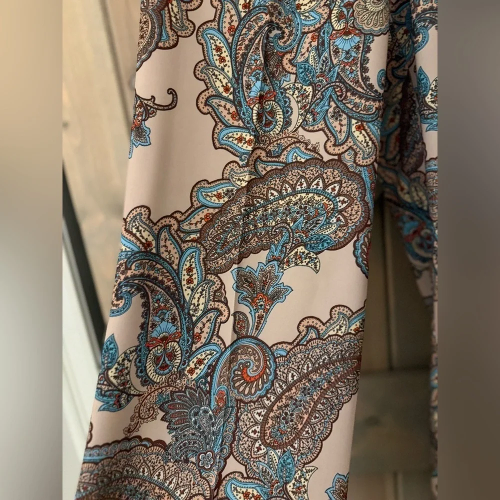 Express Paisley Wide-Leg Pants in Cream and Blue